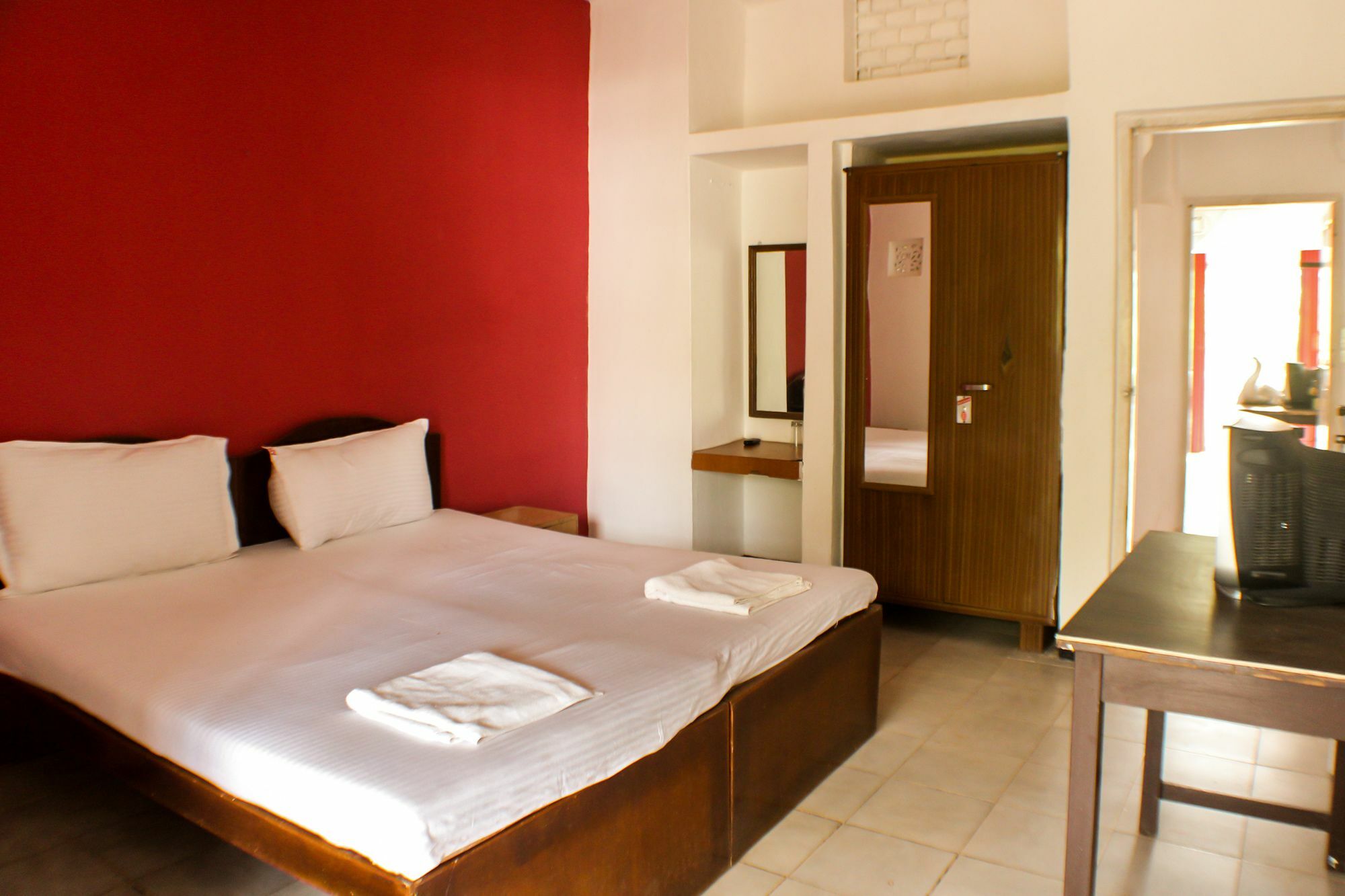 Ave Maria Guest House Кандолим Экстерьер фото